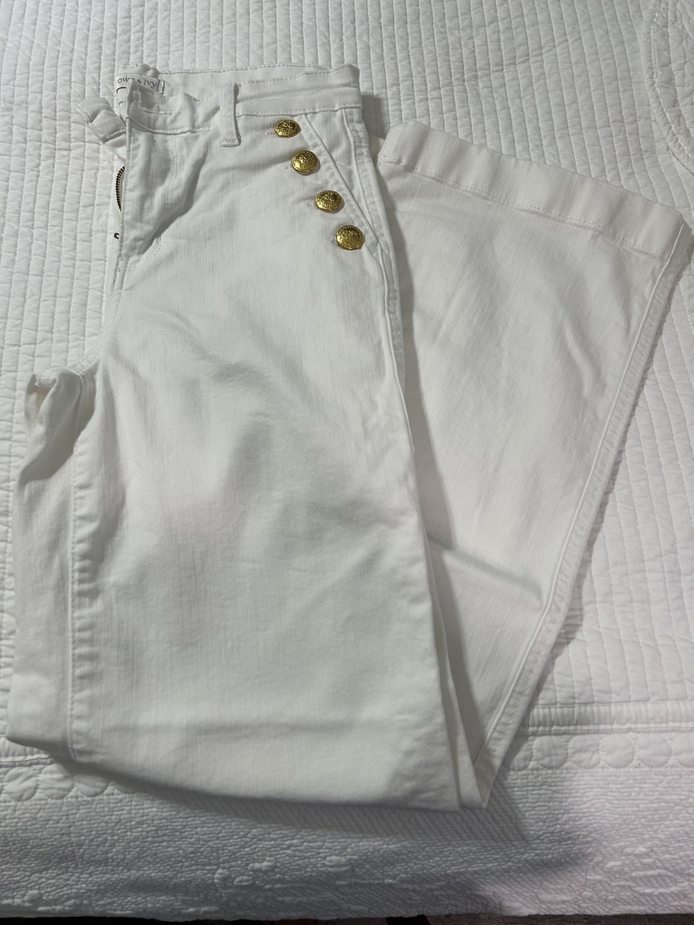 crown & ivy White High-Rise Wide-Leg Jeans with Gold Buttons